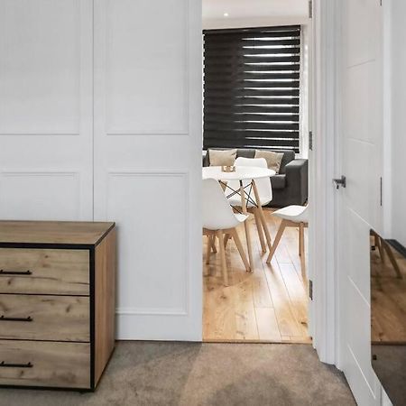 Bright And Spacious 1-Bdr Flat W/ Free Parking Reading Exterior foto