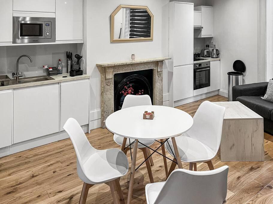 Bright And Spacious 1-Bdr Flat W/ Free Parking Reading Exterior foto
